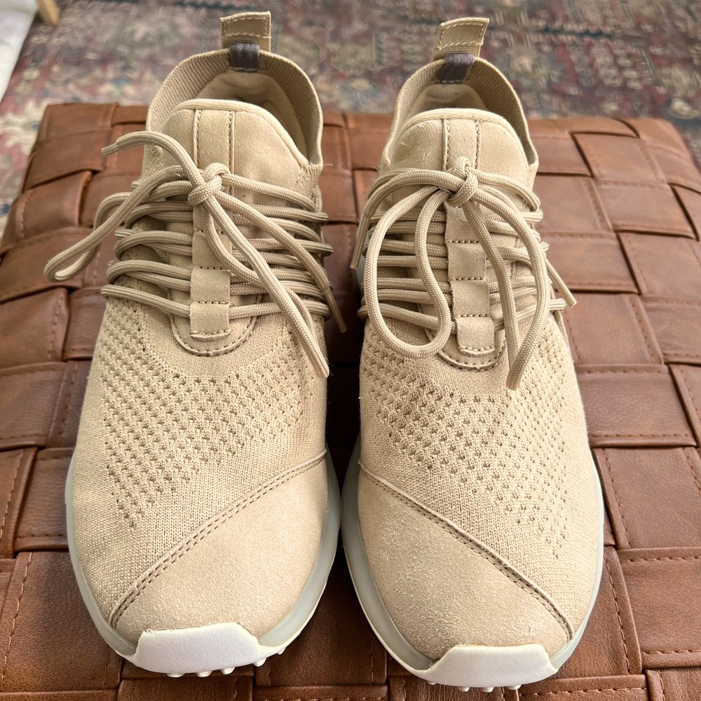 Lane Eight Women’s Trainer AD1